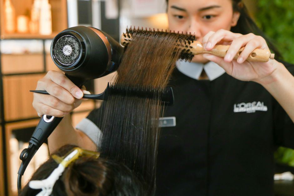 Shampoo & Style (Med/Long Hair)