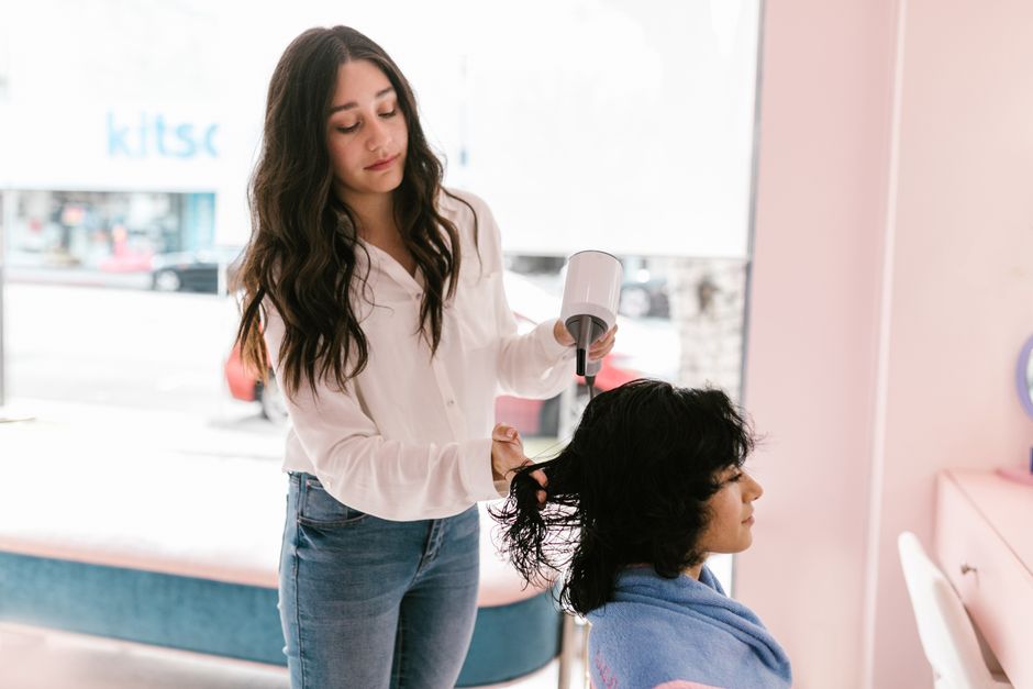 Shampoo And Blowout (No Styling)