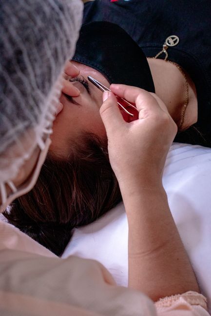 Brow Threading