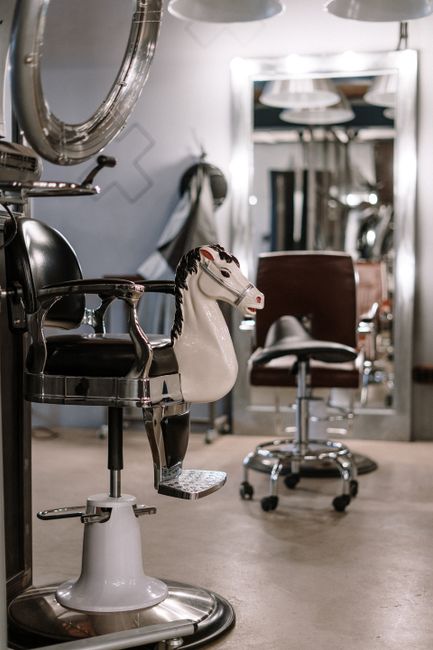 salon,interior,chair,mirror,beauty,salon environment