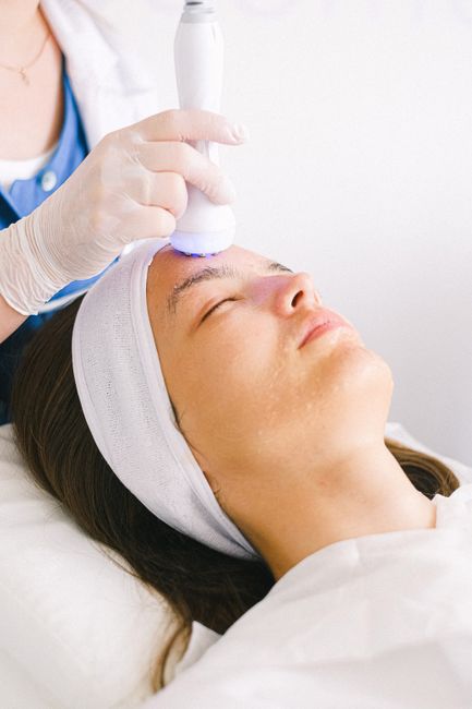 April 's promotion: Hydro Dermabrasion with Electroporation