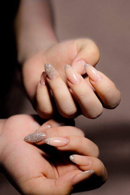 Coffin, Stiletto Flare, Almond, Lipstick