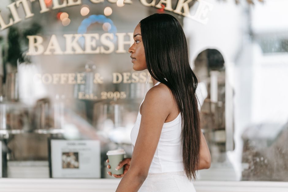 Closure Sew-In service image