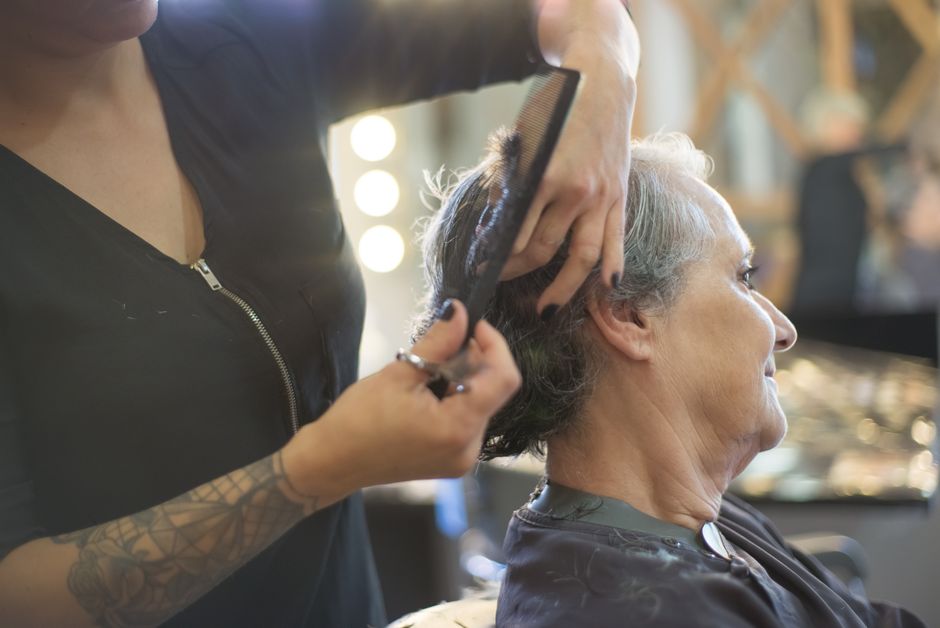 Women’s Cut & Blow-Dry service image